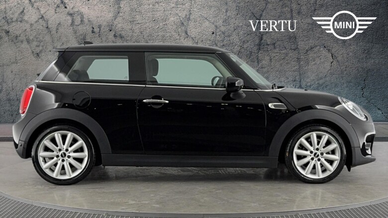 MINI Hatchback 1.5 Cooper Classic II 3dr Petrol Hatchback